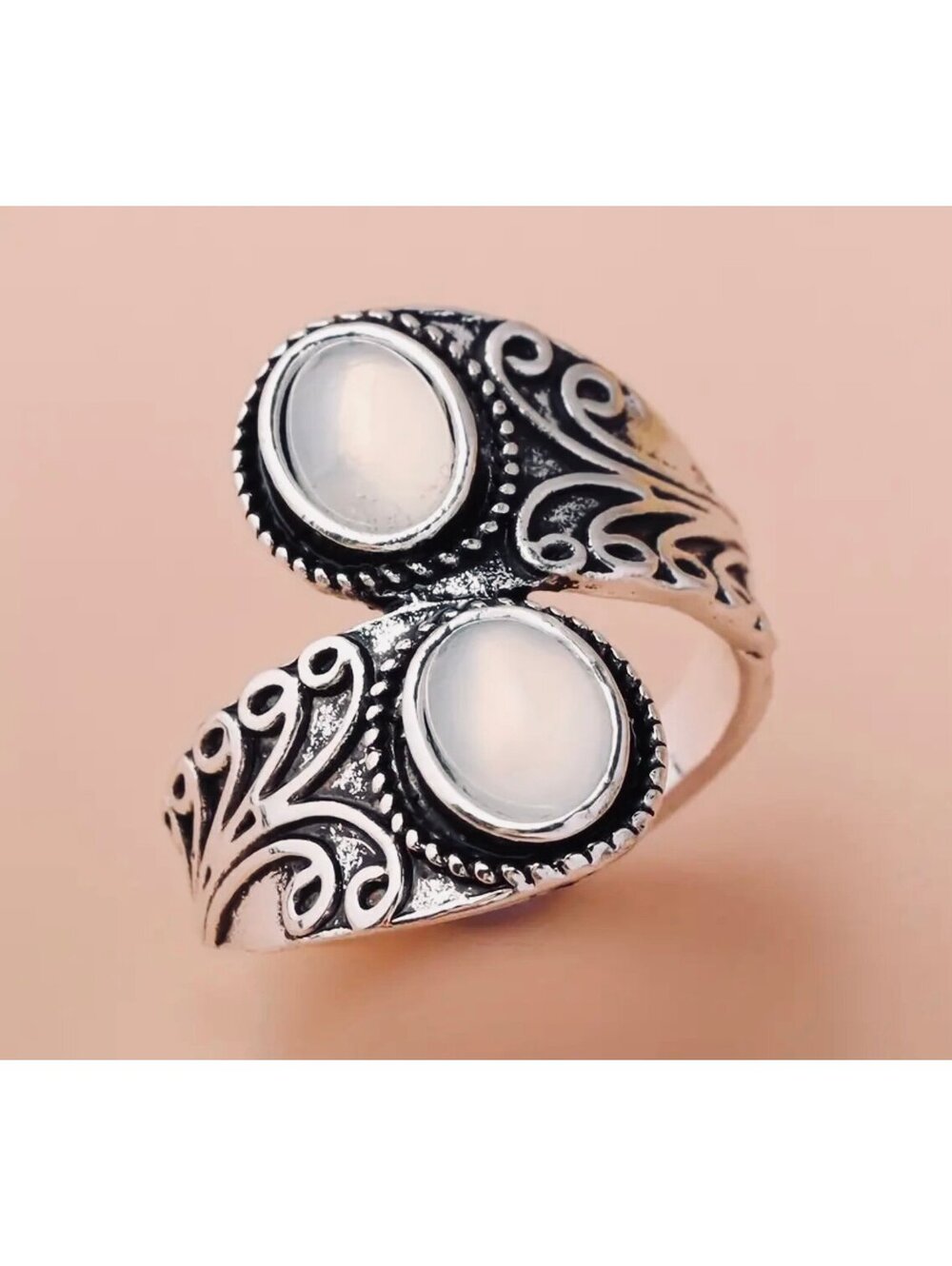 New - Antique Silver -Light White Oval Resin Ring - Size 8